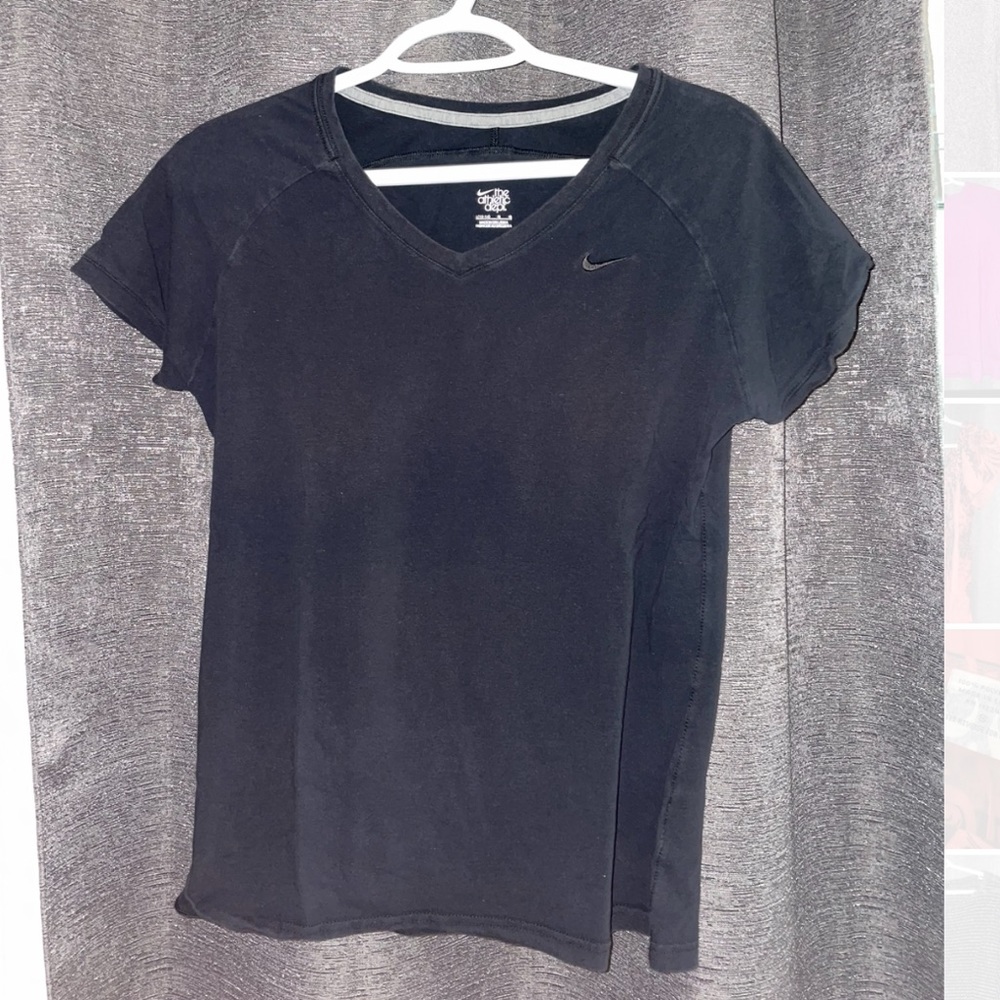 Nike short sleeve tshirt. Size large
